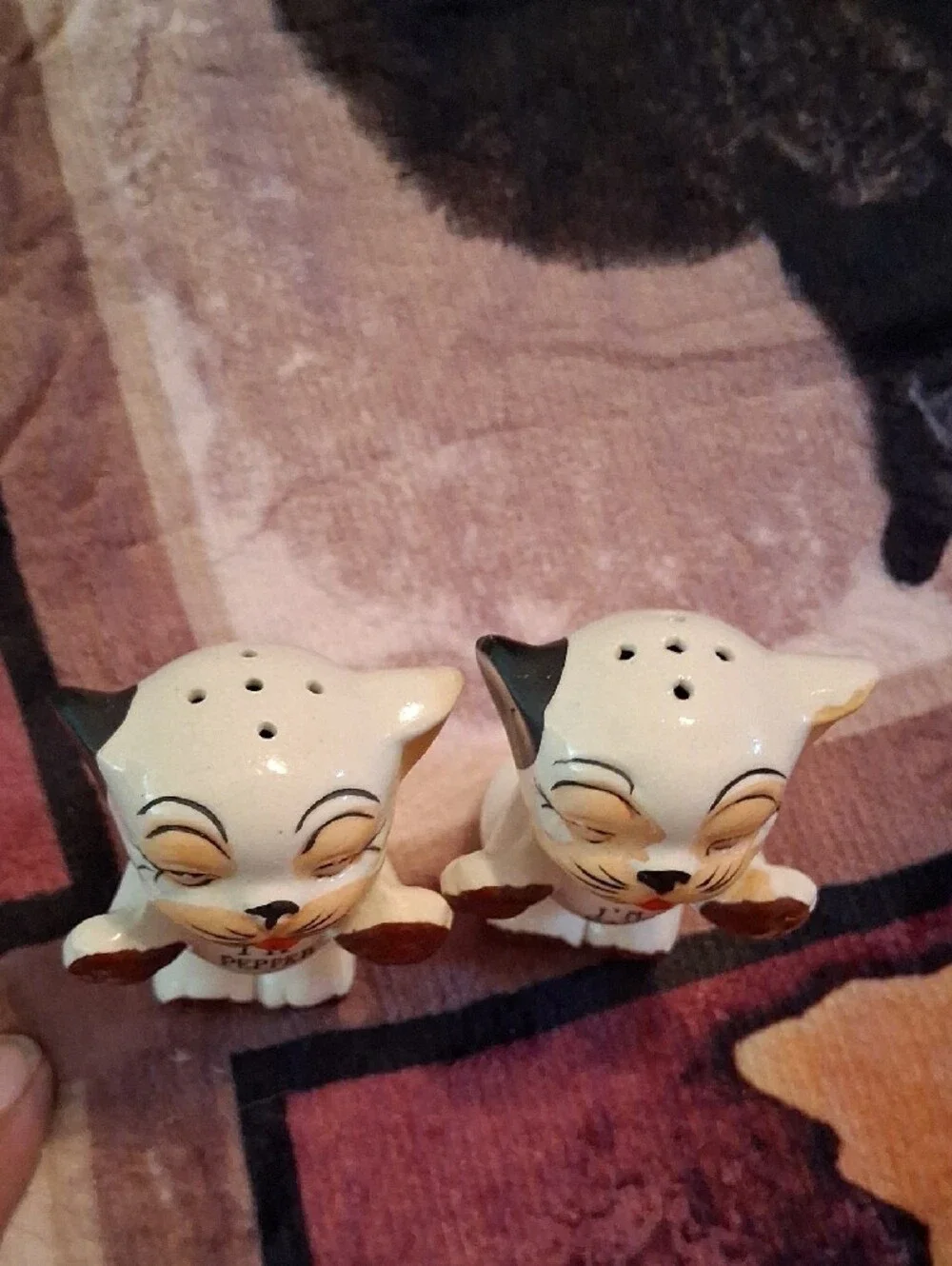 Made In Japan Ceramic Cat Salt & Pepper Shakers - White and Brown